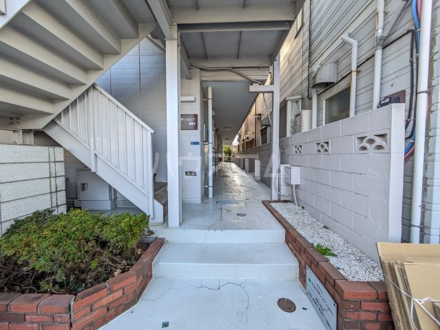 29/30 エントランス