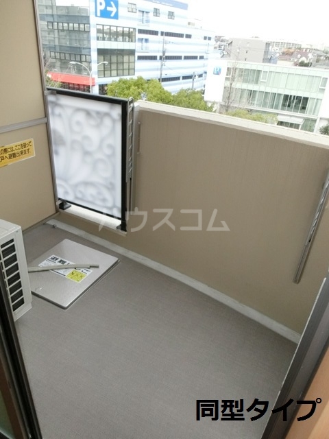 17/27 バルコニー