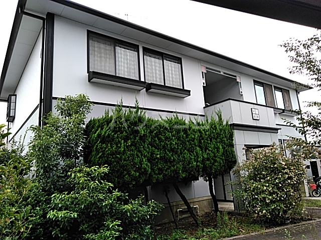 22/26 エントランス