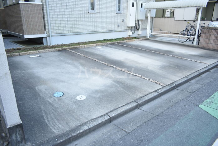 22/30 駐車場