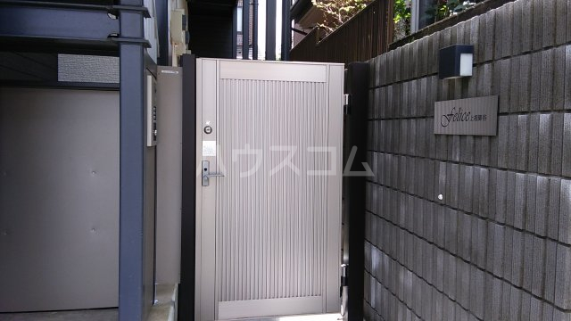 3/4 エントランス