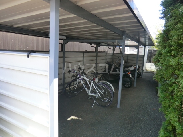 16/23 駐車場
