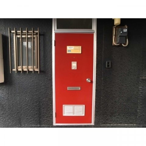 20/30 エントランス