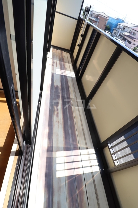 15/22 バルコニー