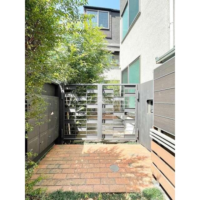 2/10 エントランス