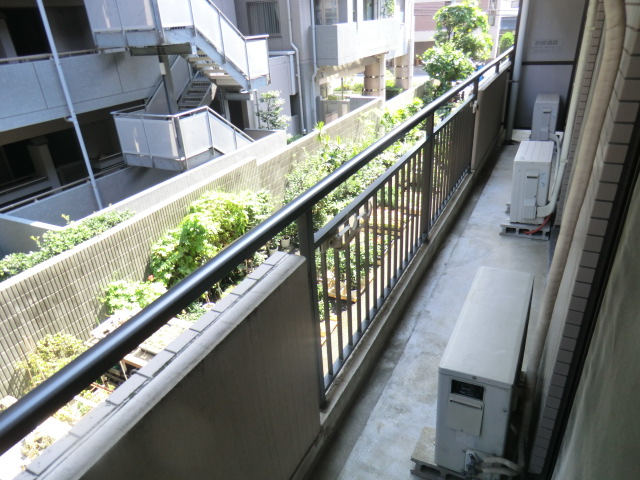 16/28 バルコニー