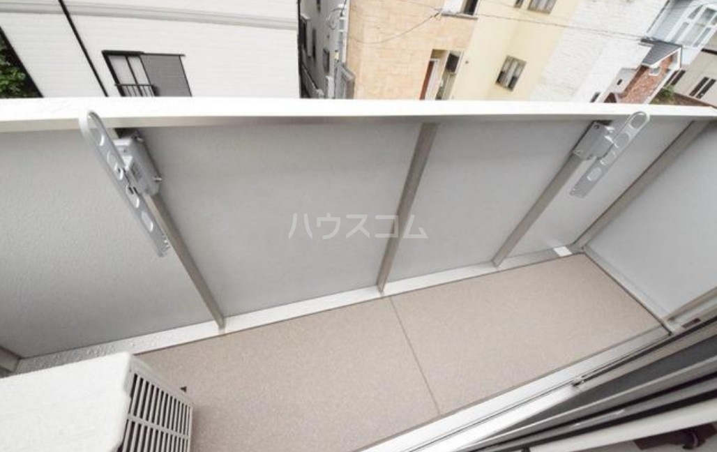 13/28 バルコニー