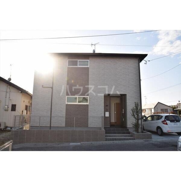 14/22 エントランス