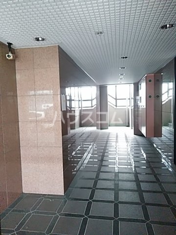 22/30 エントランス