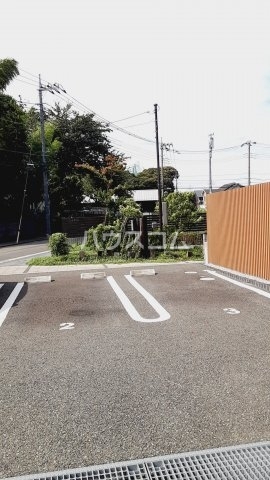 25/26 駐車場