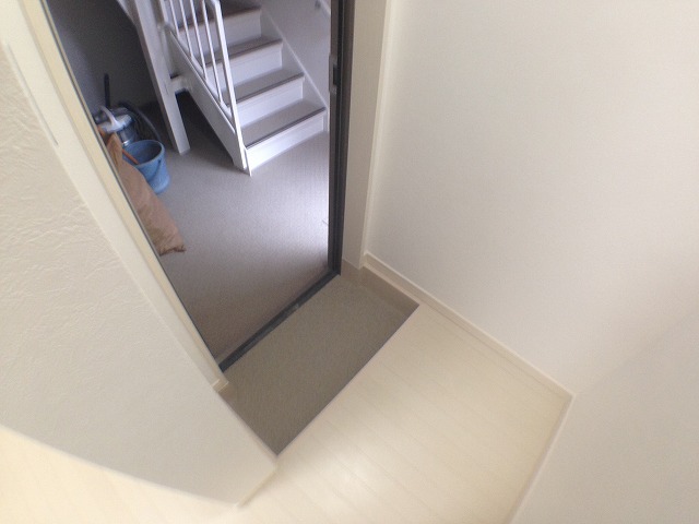 21/30 エントランス