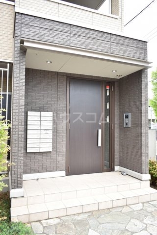 20/30 エントランス