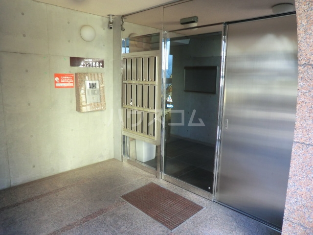 3/5 エントランス