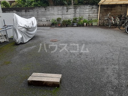 20/26 駐車場