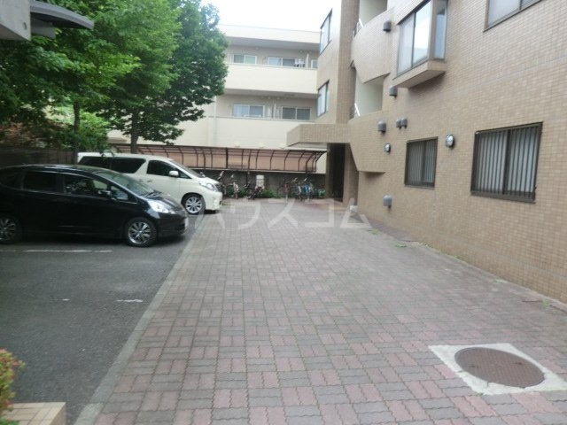 3/5 駐車場