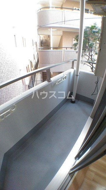 18/25 バルコニー