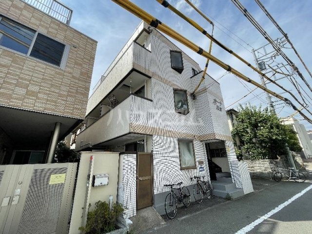 15/17 エントランス