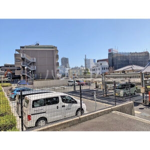 15/22 駐車場