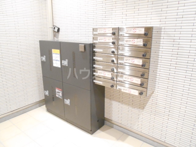 22/28 エントランス