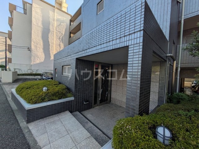 29/30 エントランス