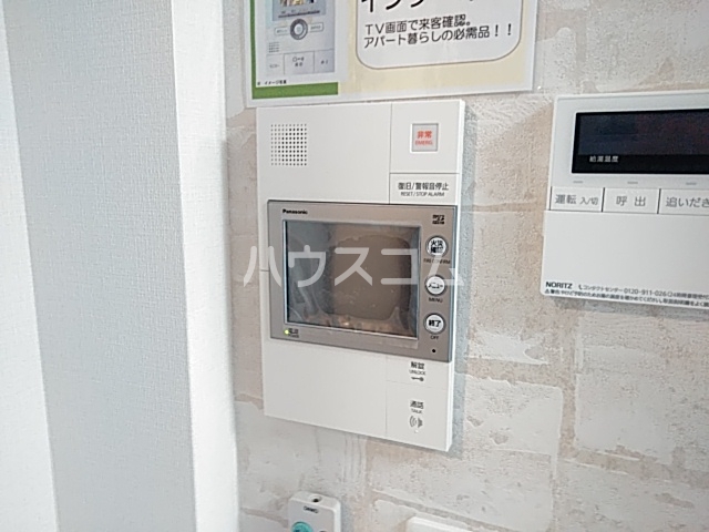 16/19 エントランス