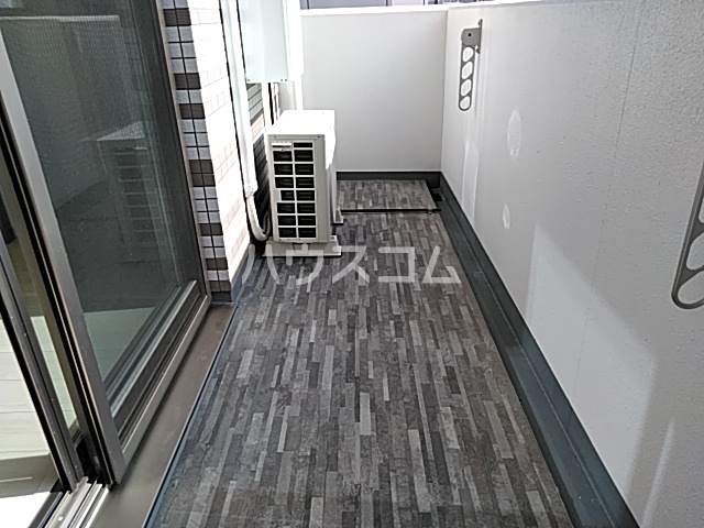 13/18 バルコニー