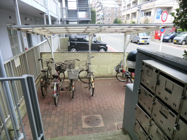 20/28 エントランス