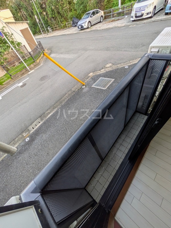 13/23 バルコニー