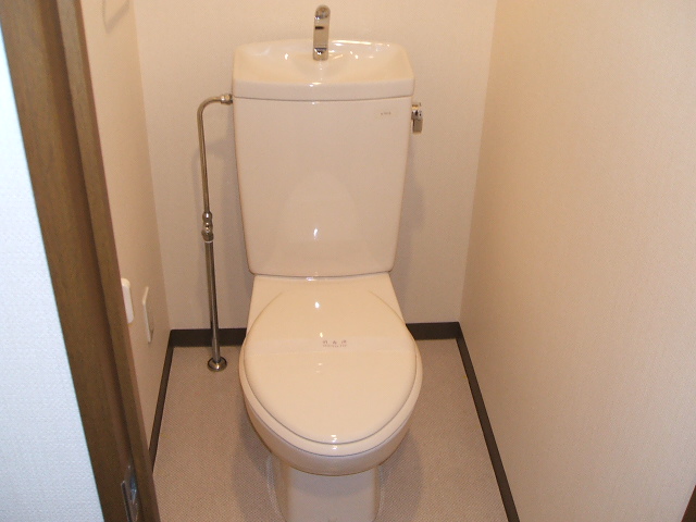 16/30 トイレ