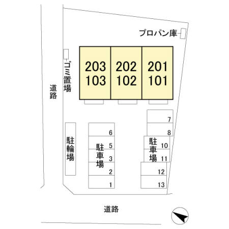 14/23 駐車場