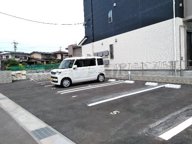 20/26 駐車場