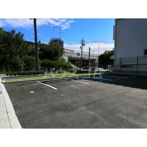 20/30 駐車場