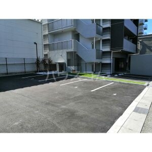 21/30 駐車場