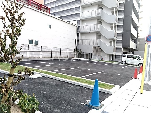 22/29 駐車場
