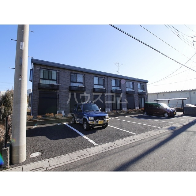 21/26 駐車場