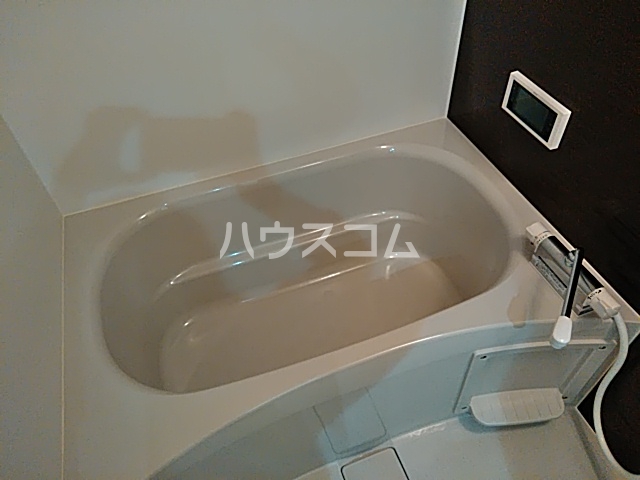13/30 浴室