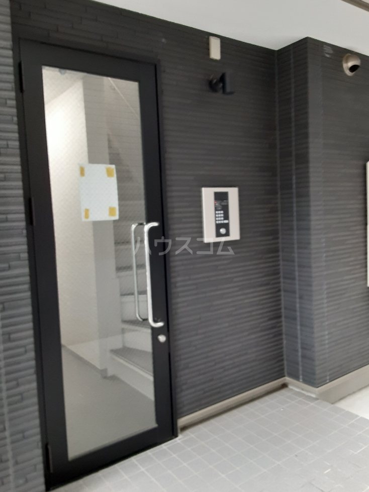 29/30 エントランス