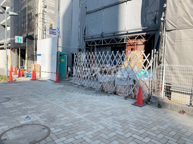 19/28 エントランス