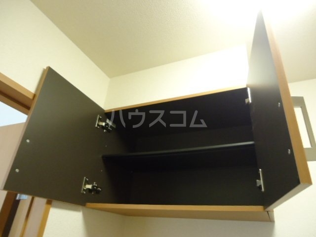 13/30 収納