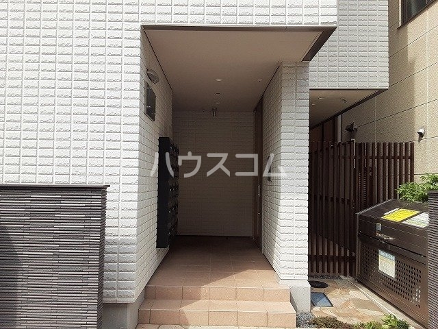 15/25 エントランス