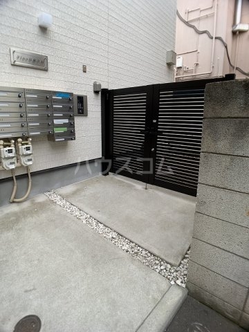 29/30 エントランス