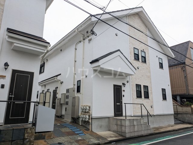 28/30 エントランス