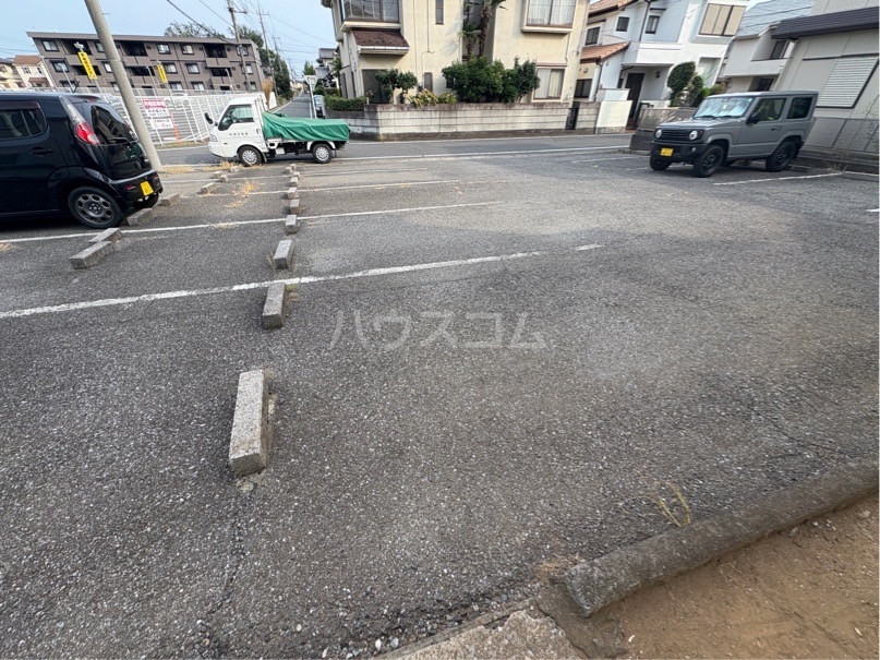 14/16 駐車場