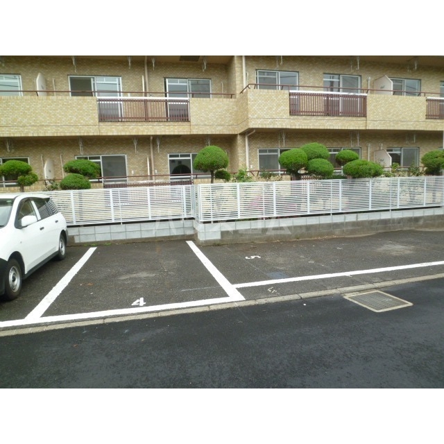 15/24 駐車場
