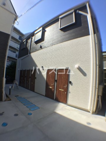 22/30 エントランス