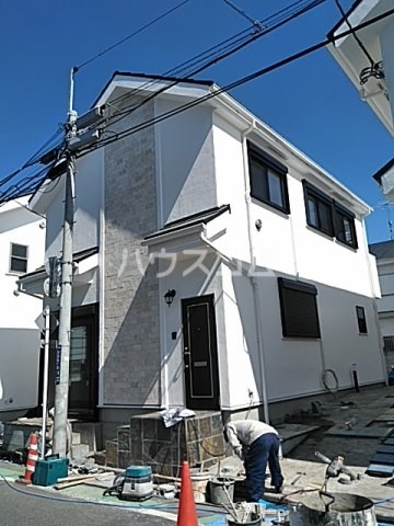 23/30 エントランス