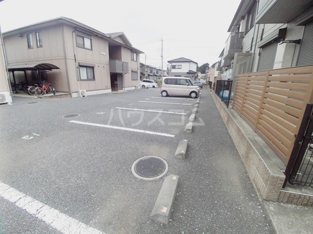 16/23 駐車場