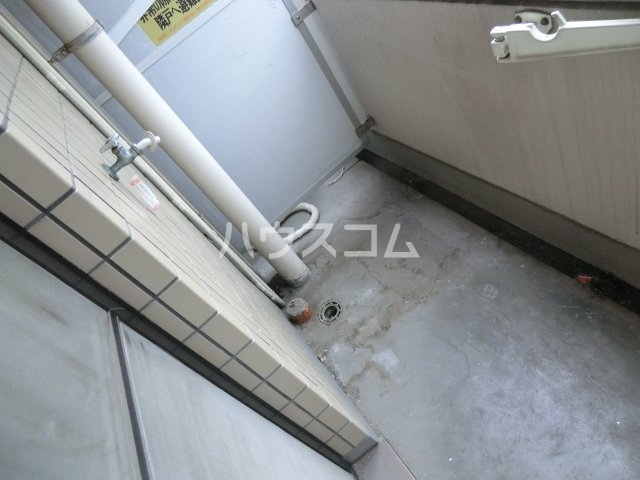 19/30 バルコニー