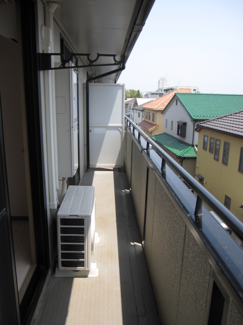 15/28 バルコニー