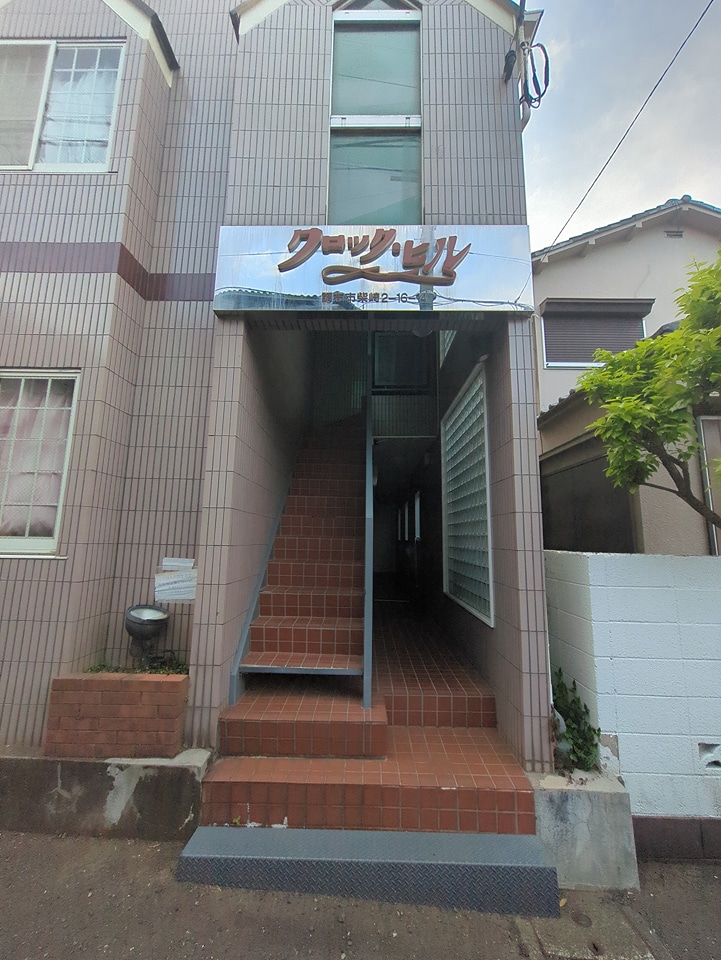 2/4 エントランス